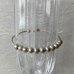 🧚 2/$15 Silver-tone Bangle Bracelet